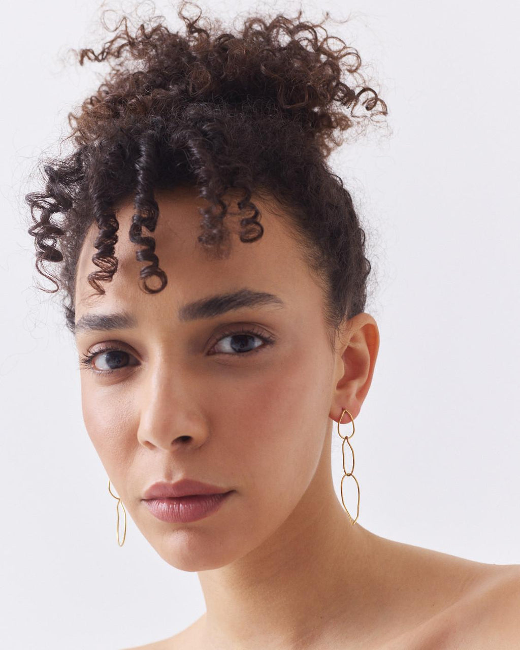 IRREGULAR HOOP EARRINGS