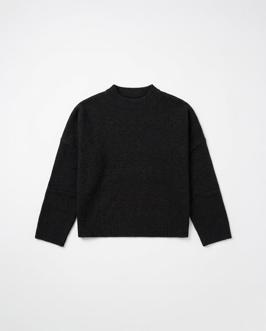 KNITTED RAGLAN SLEEVE SWEATER