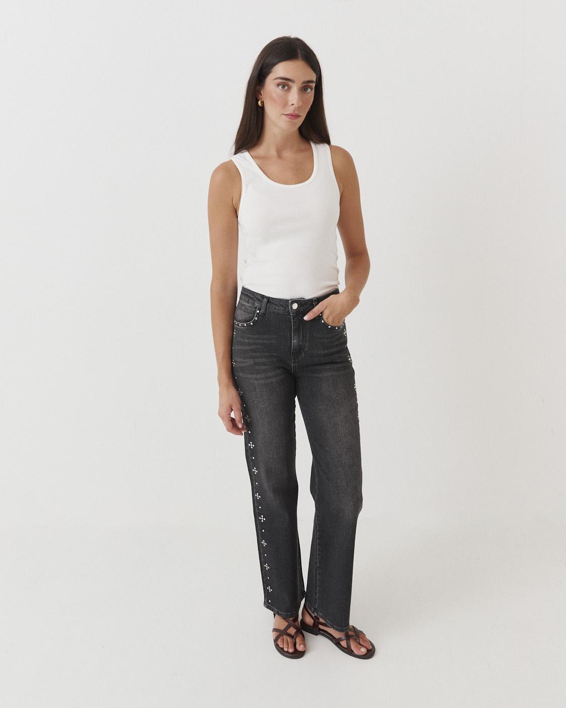 STRAIGHT JEANS WITH STUDS