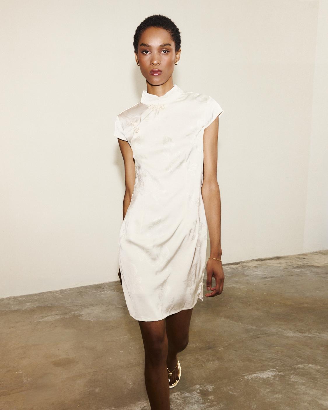 VESTIDO QIPAO CORTO JACQUARD