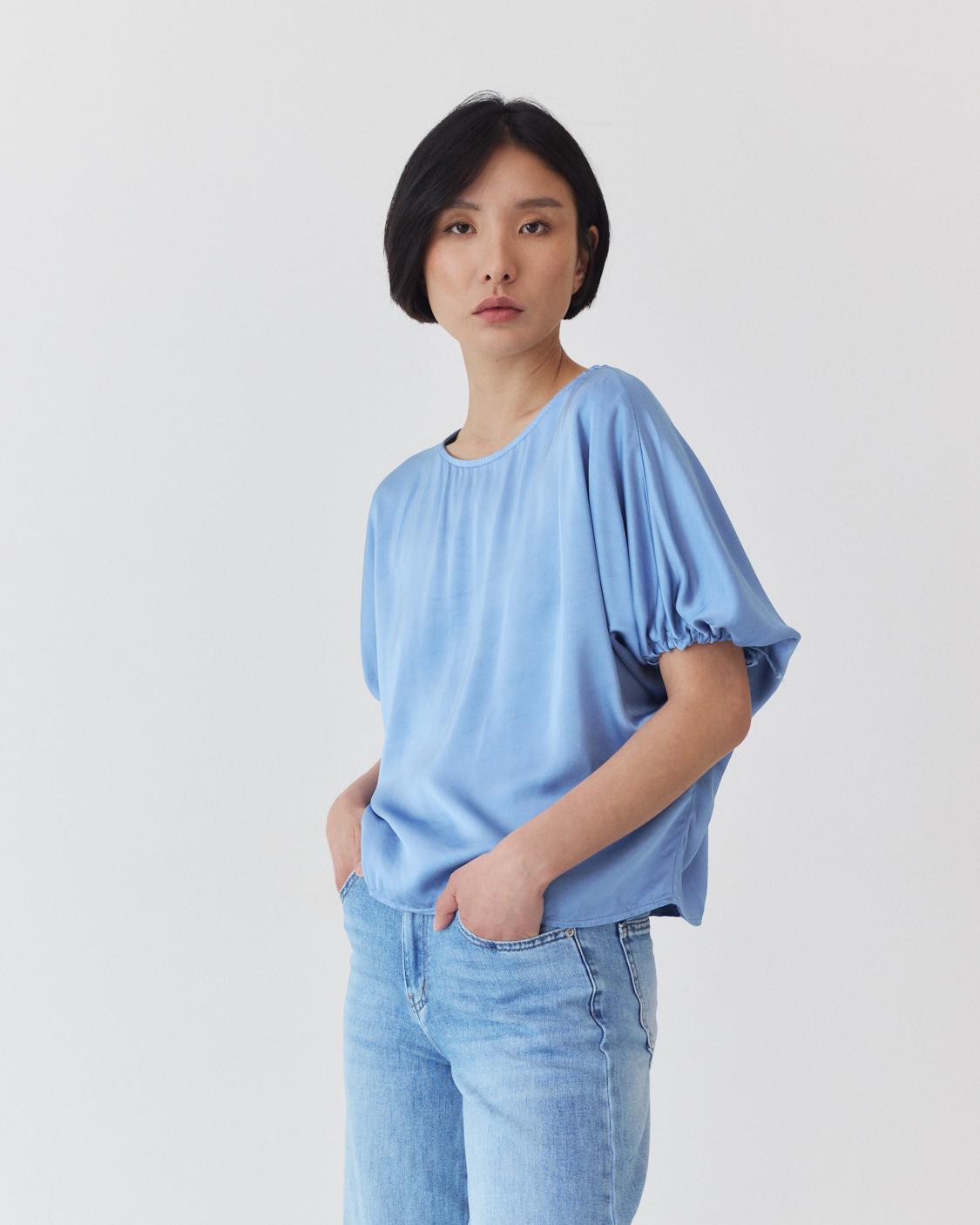 BLOUSE WITH SLEEVE DETAIL