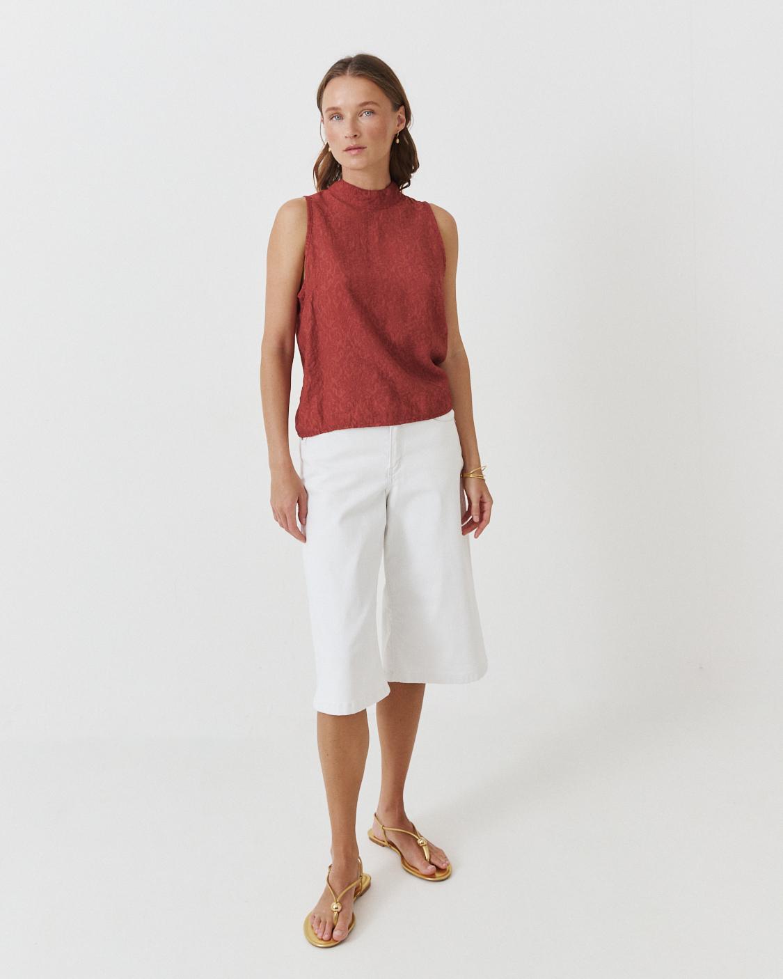 TOP CUELLO ALTO JACQUARD