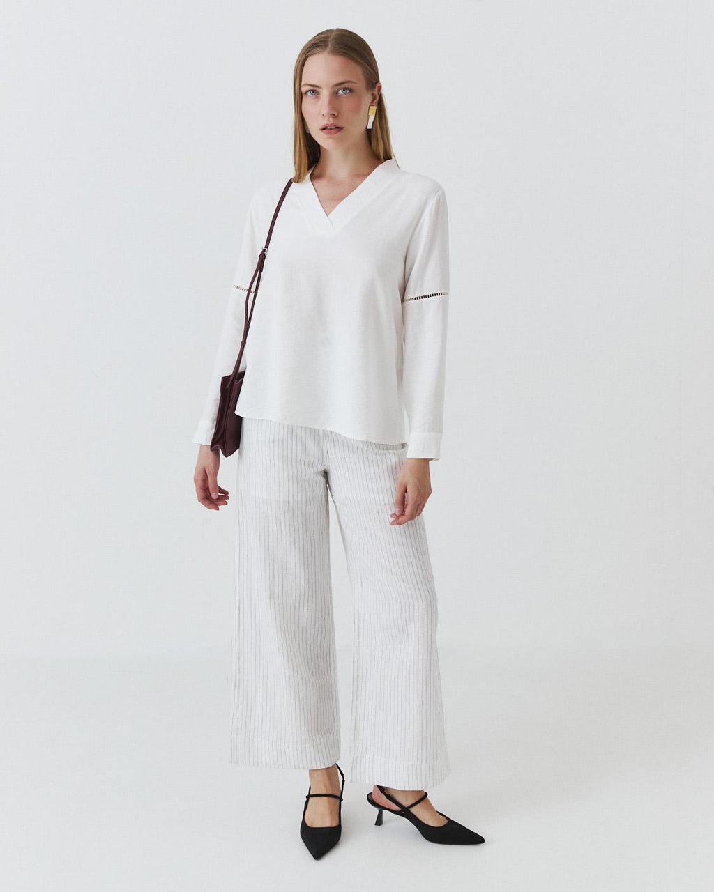 BLUSA MANGA LARGA PUNTILLA