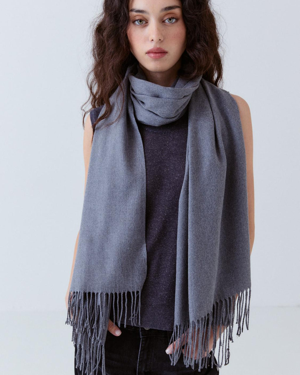 FRINGED SCARF