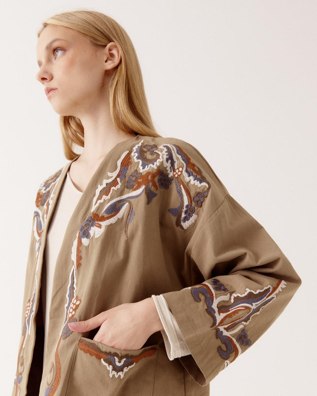 KIMONO BORDADOS BARROCO