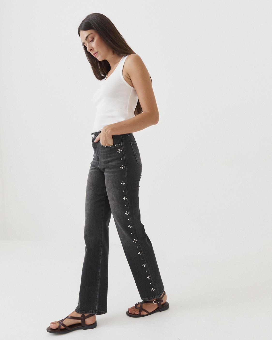 STRAIGHT JEANS WITH STUDS