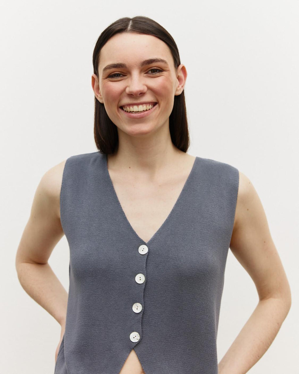 BUTTONED KNIT VEST