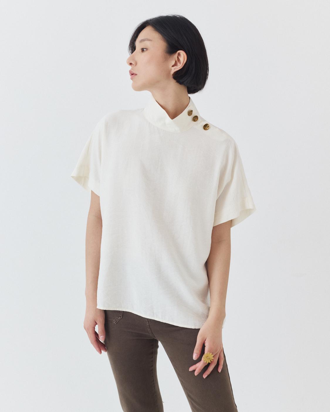 BLUSA CUELLO HALTER BOTONES