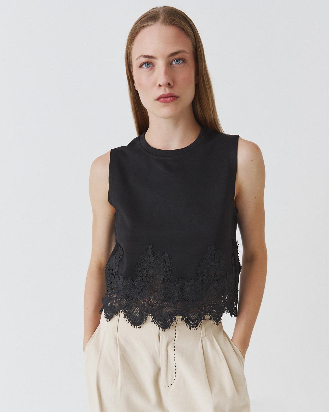 LACE HEM TOP