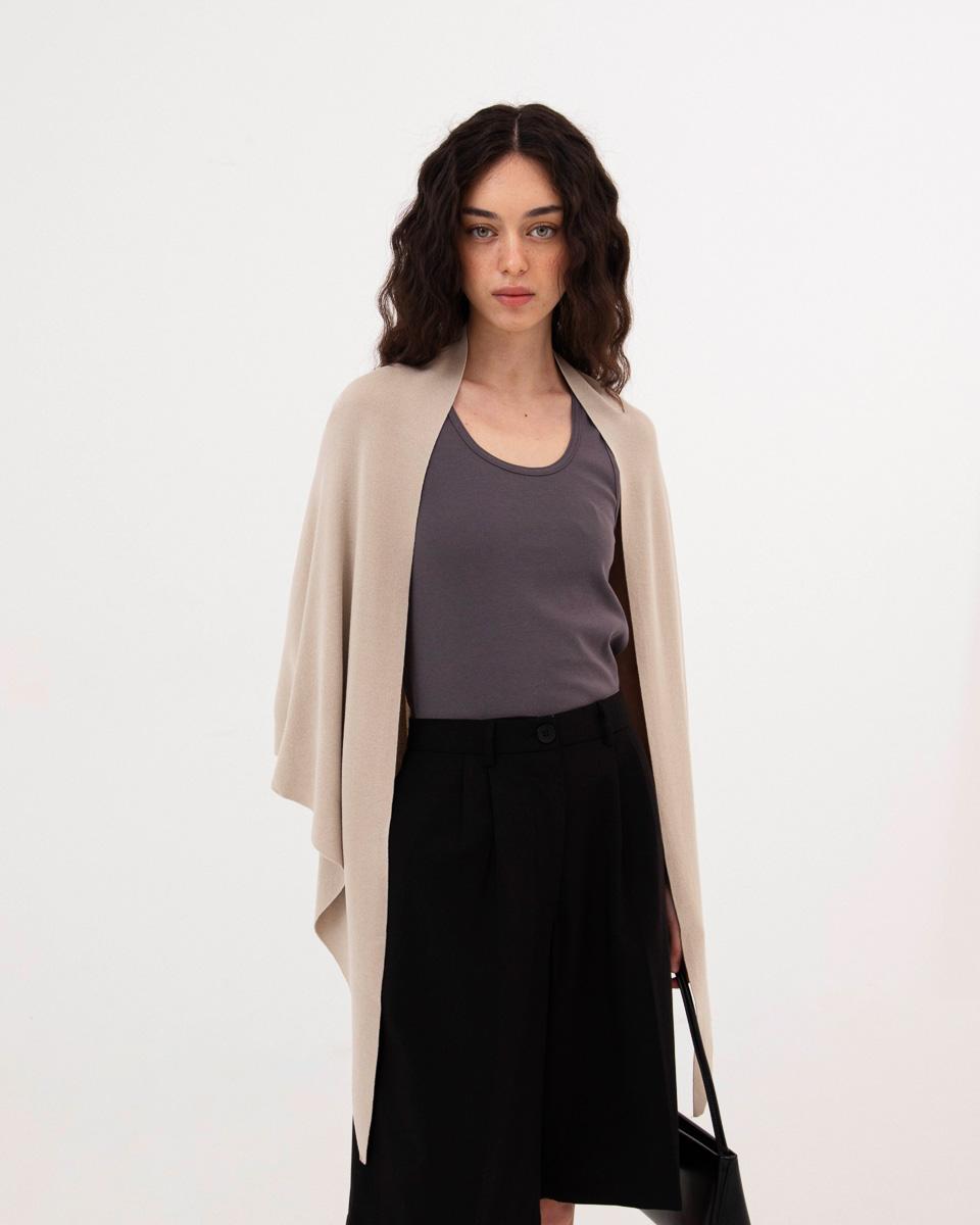 TRIANGULAR KNIT SCARF