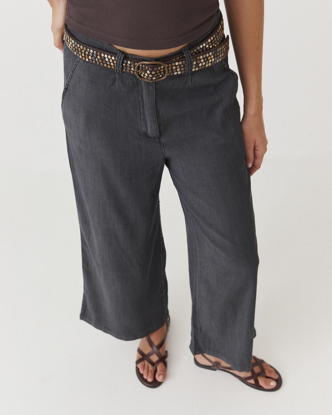 LIGHTWEIGHT WIDE-LEG DENIM PANTS