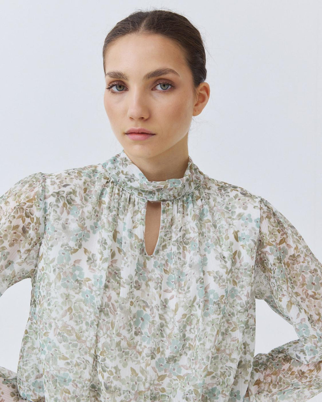 BLUSA CROP ESTAMPADA