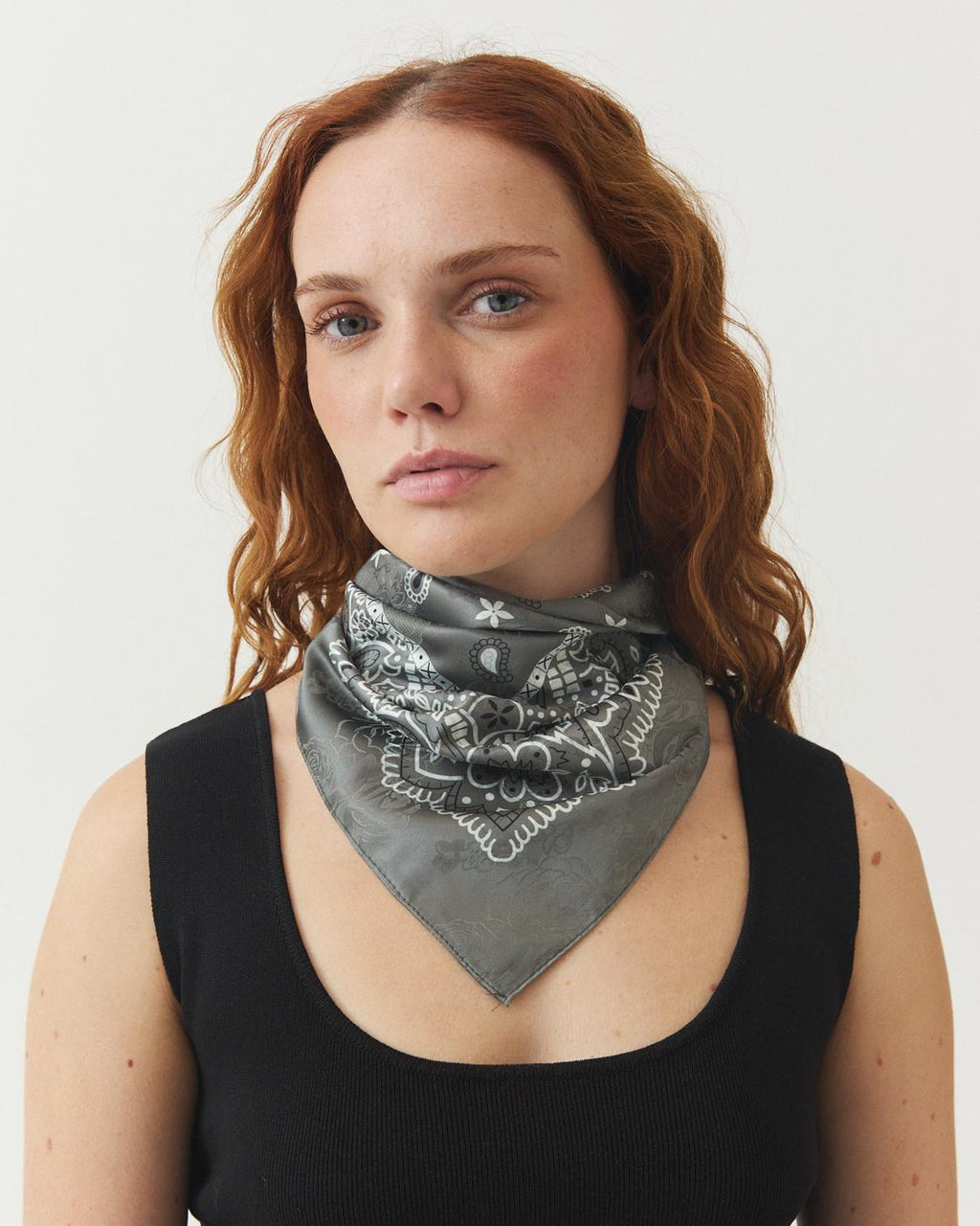 PAÑUELO REVERSIBLE ESTAMPADO