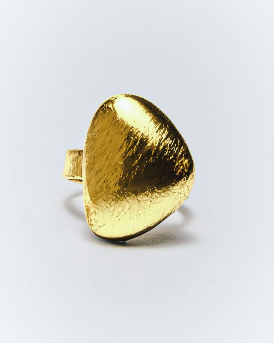 GOLD ROCK RING