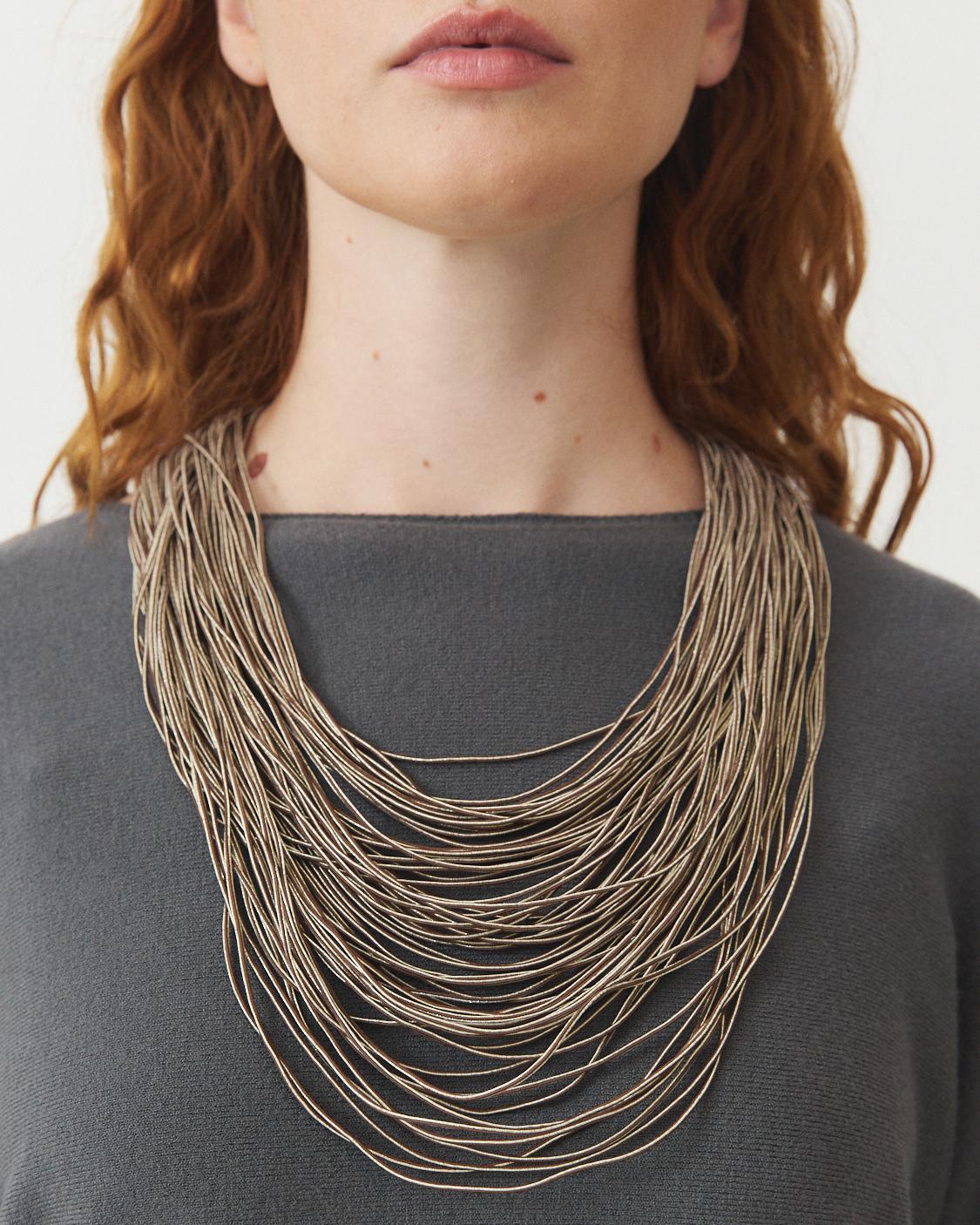 COLLAR LARGO ELÁSTICO MÚLTIPLE