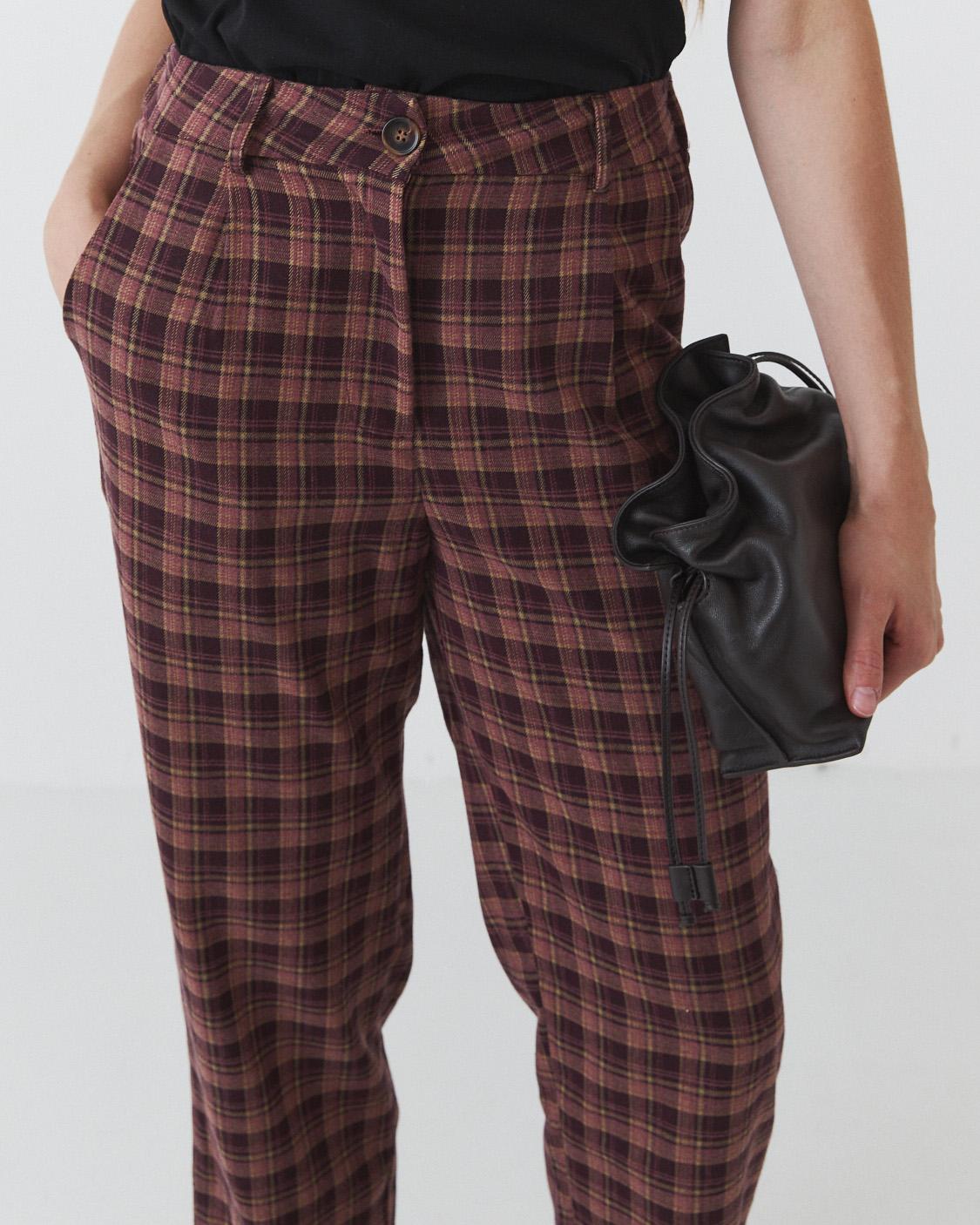 PANTALÓN BARREL FLUIDO CUADROS