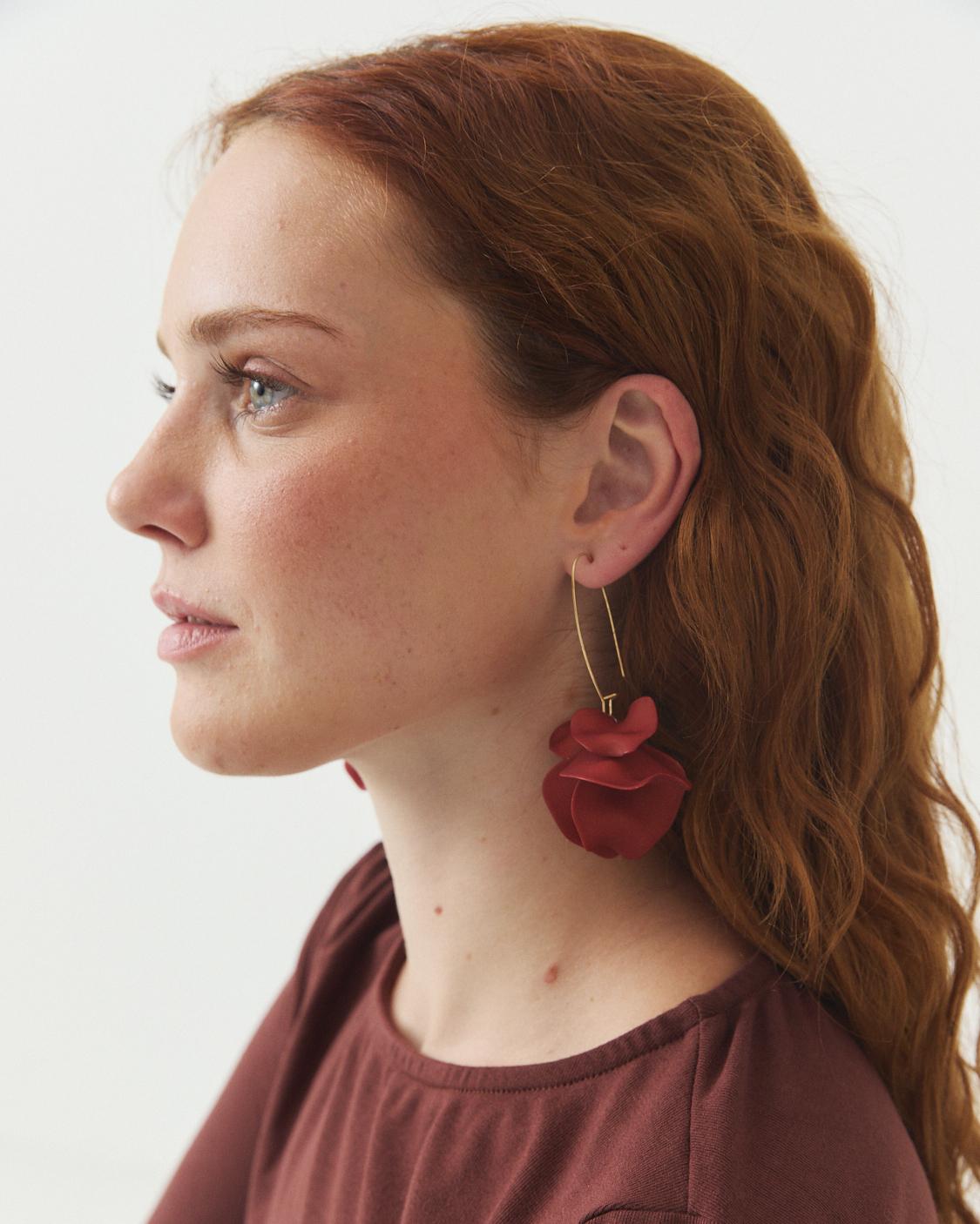 PENDIENTES COLGANTES PÉTALOS