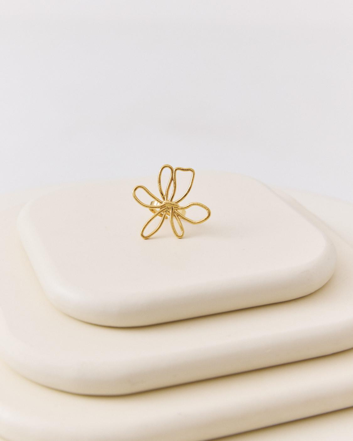 SILHOUETTE FLOWER RING