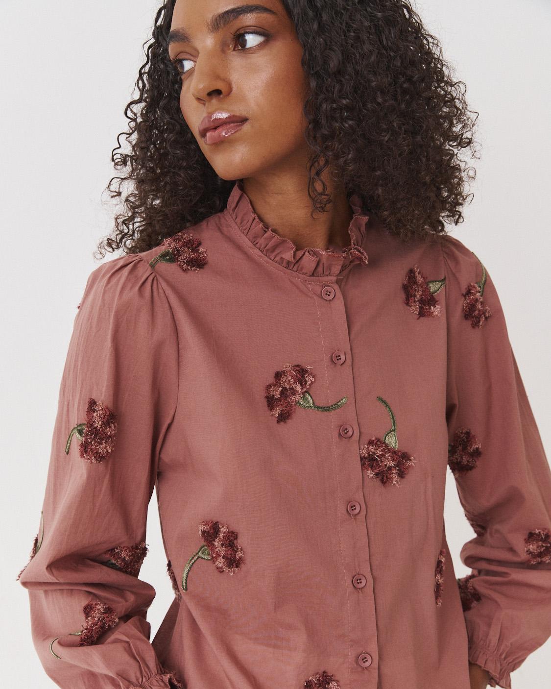 BLUSA BORDADA MINI VOLANTES