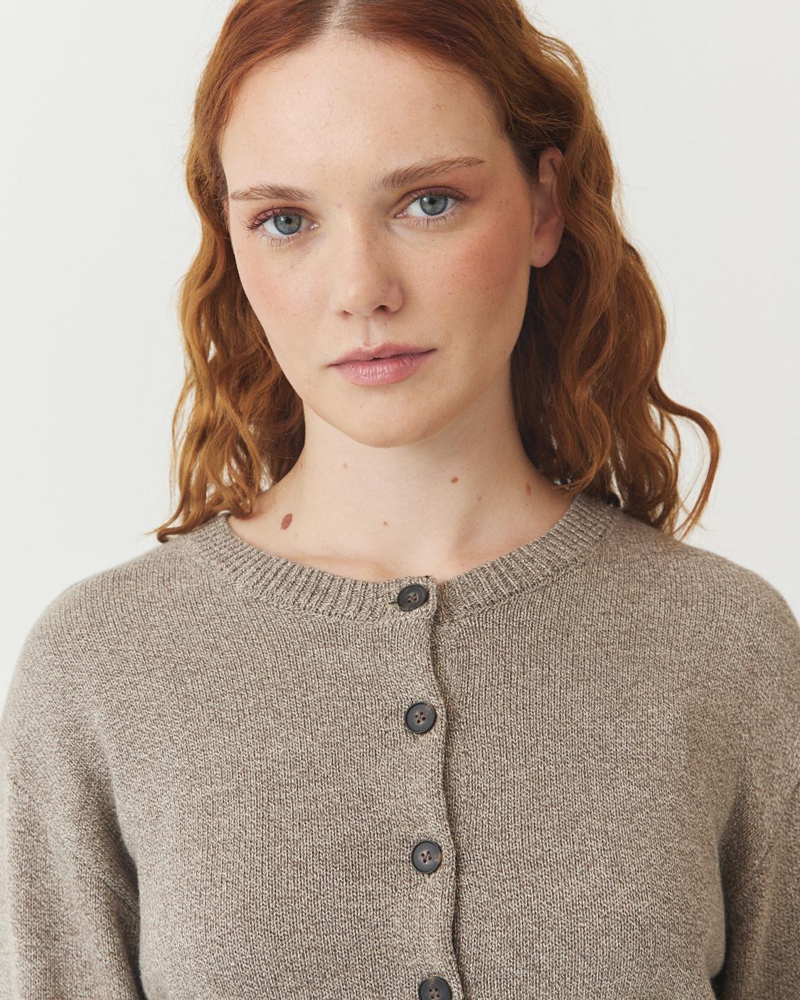BUTTON-DOWN KNIT CARDIGAN