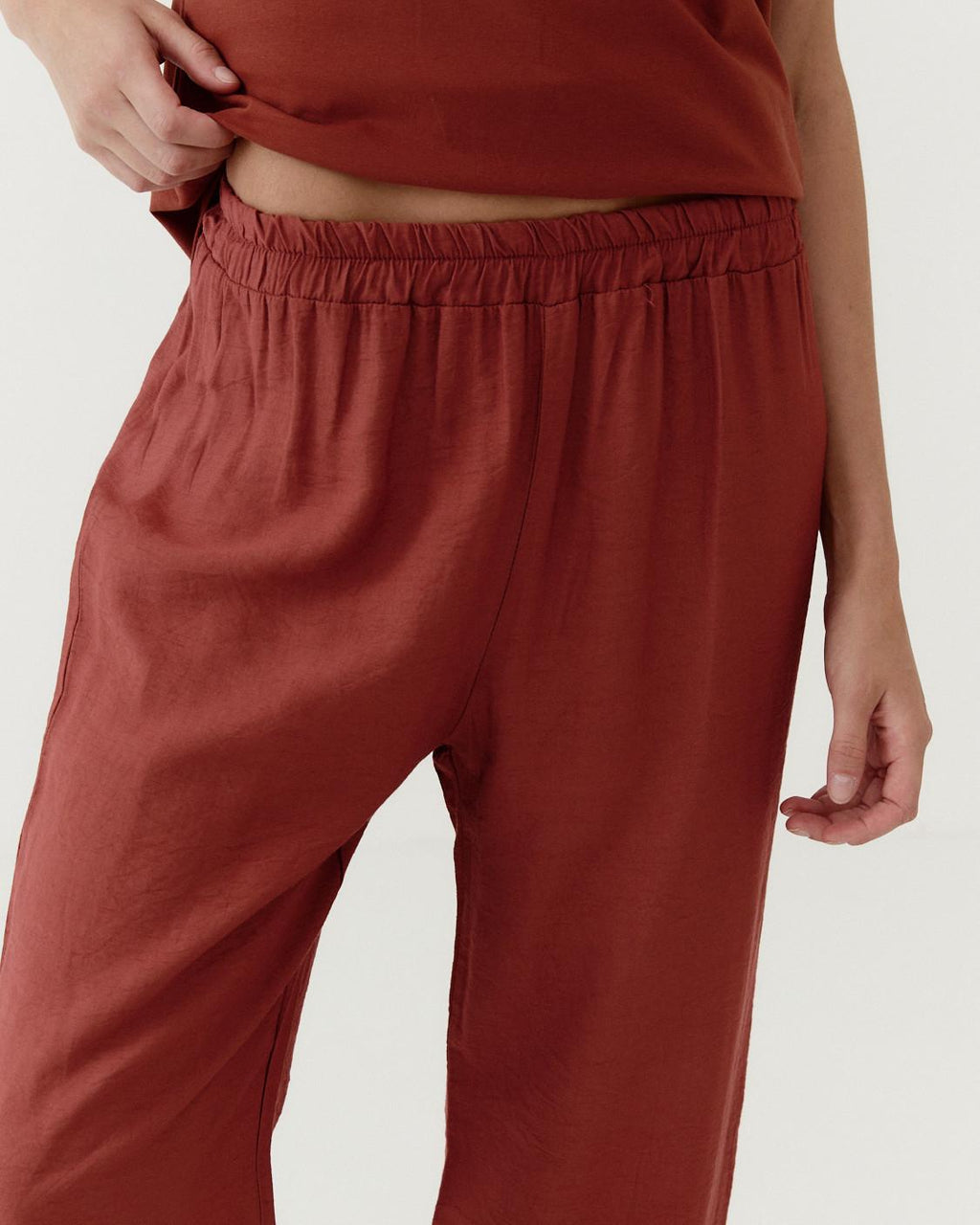 PANTALÓN RECTO CINTURA ELÁSTICA