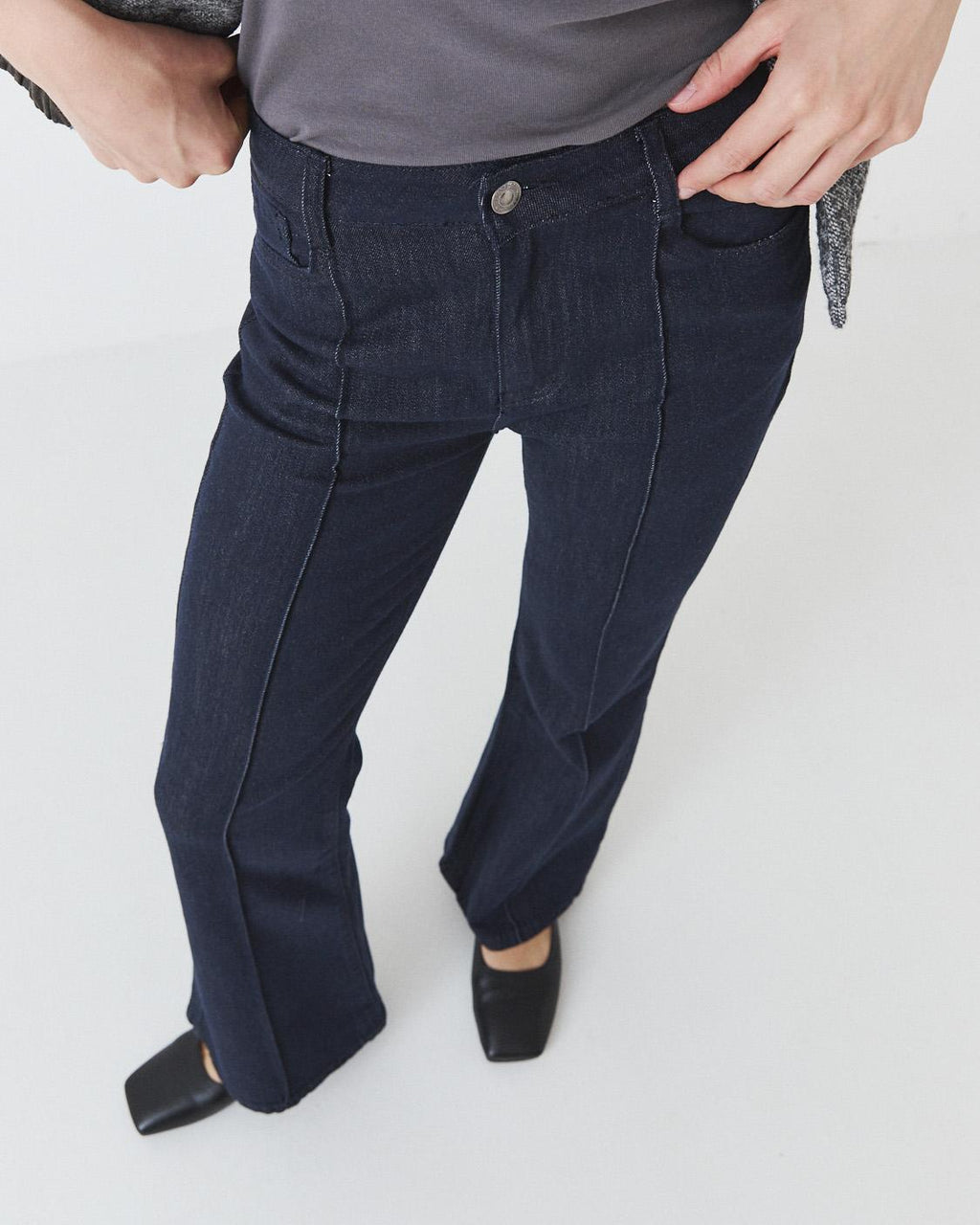 JEANS FLARE COSTURA