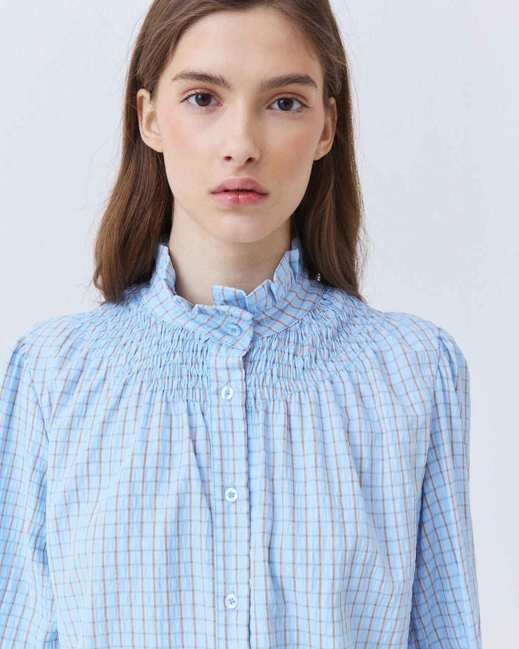 CHECKERED GATHERED-NECK SHIRT