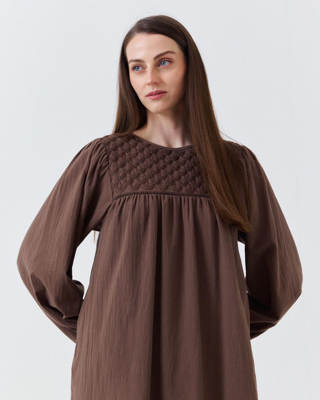 VESTIDO LARGO BORDADO