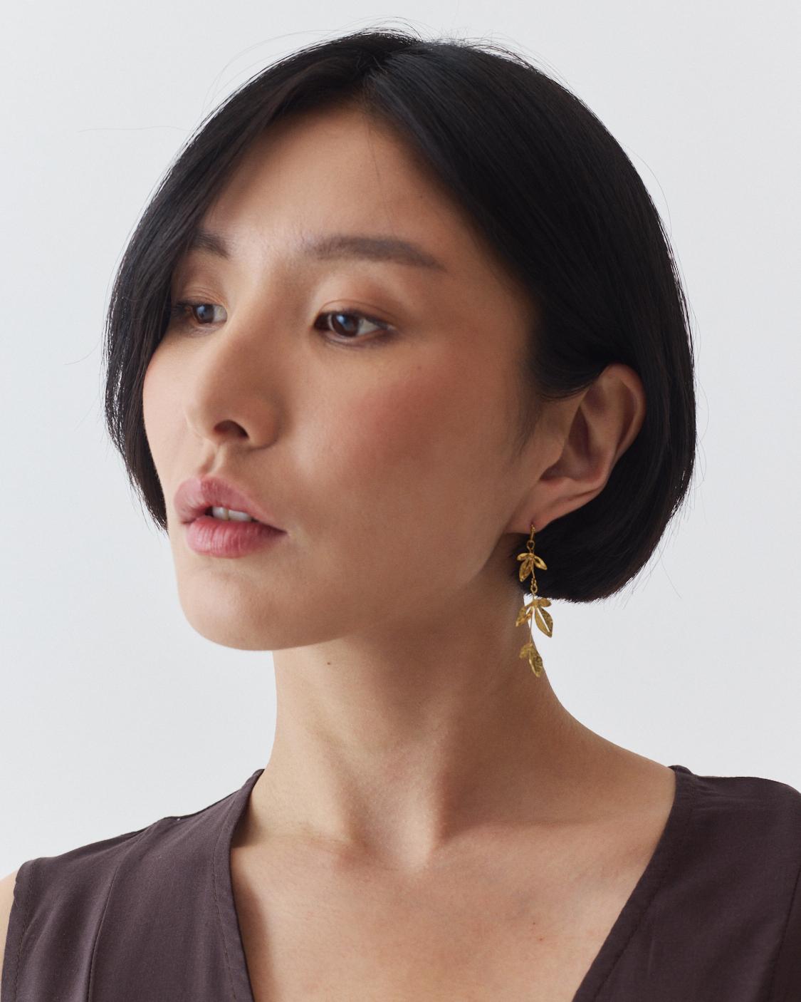 LEAF EARRINGS