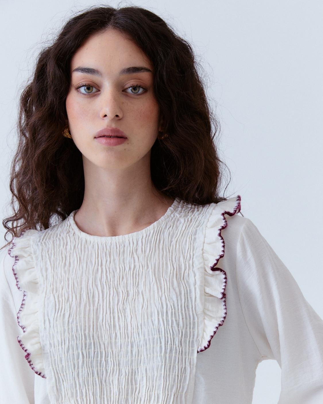 BLUSA VOLANTES NIDO DE ABEJA