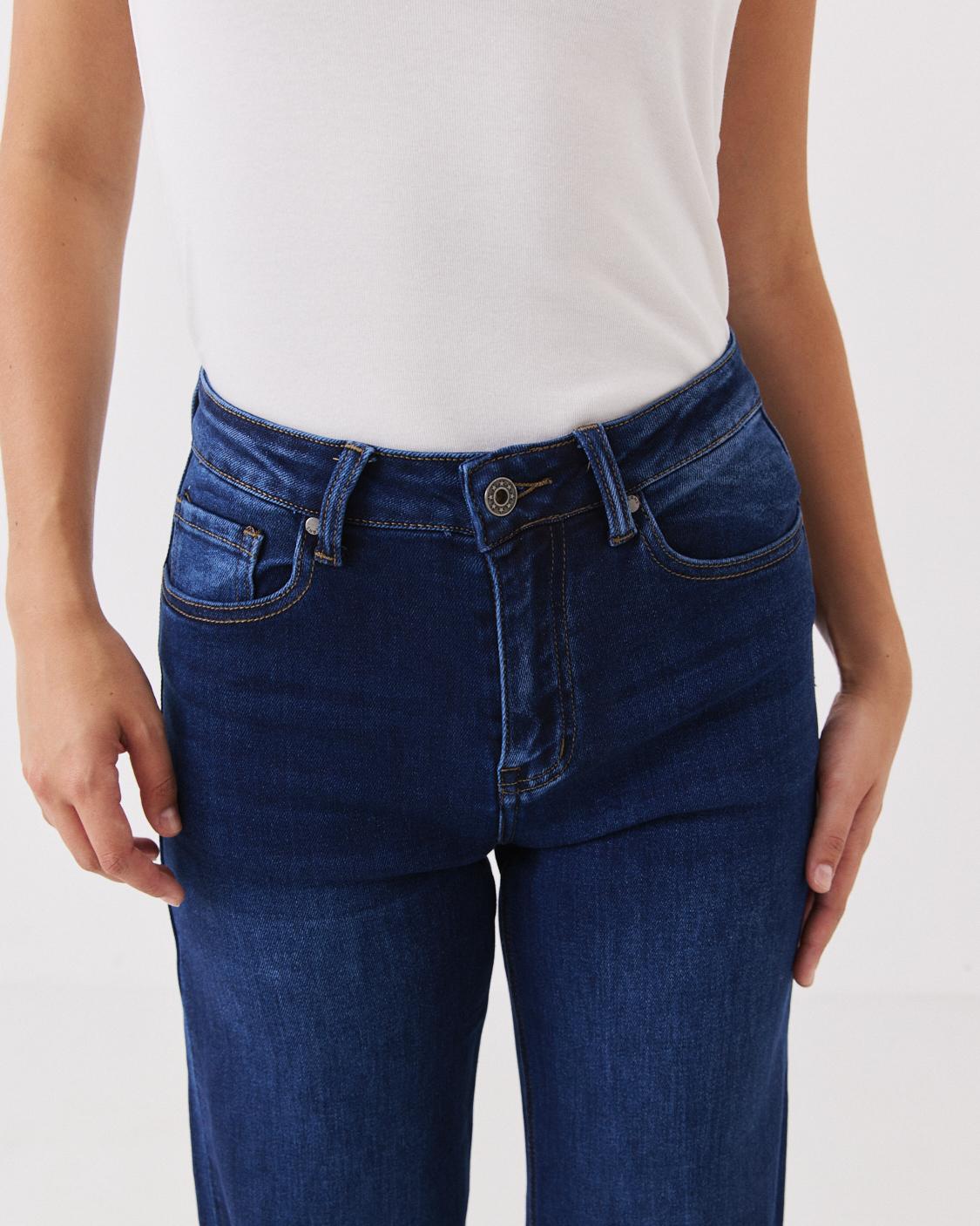 FLARE JEANS