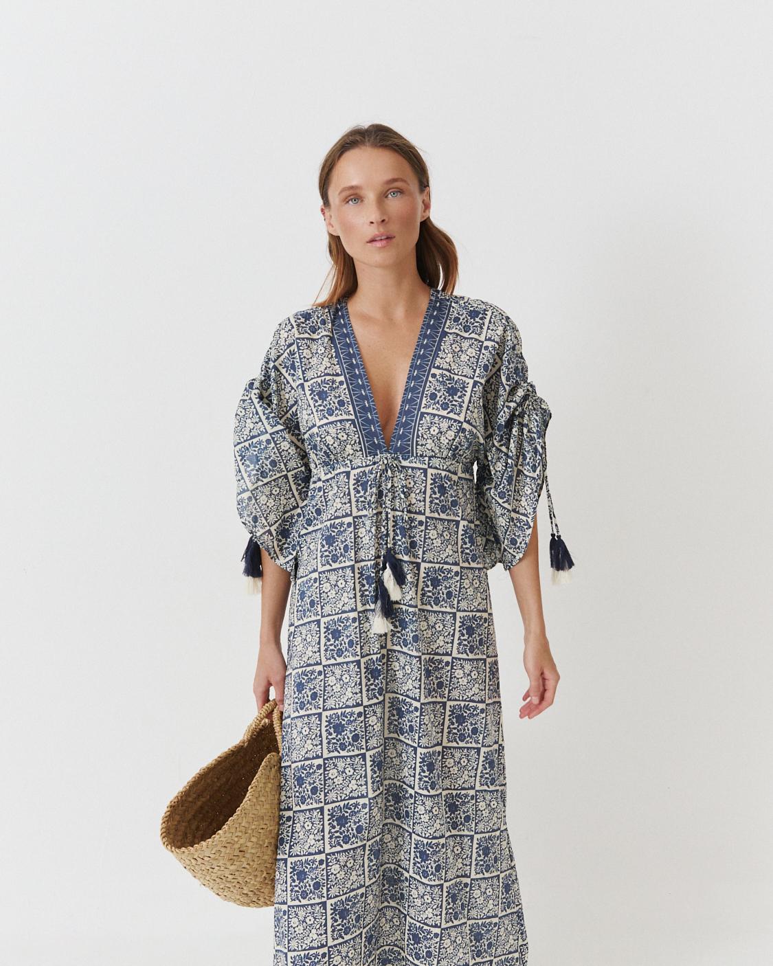 VESTIDO LARGO FLORAL MANGA KIMONO