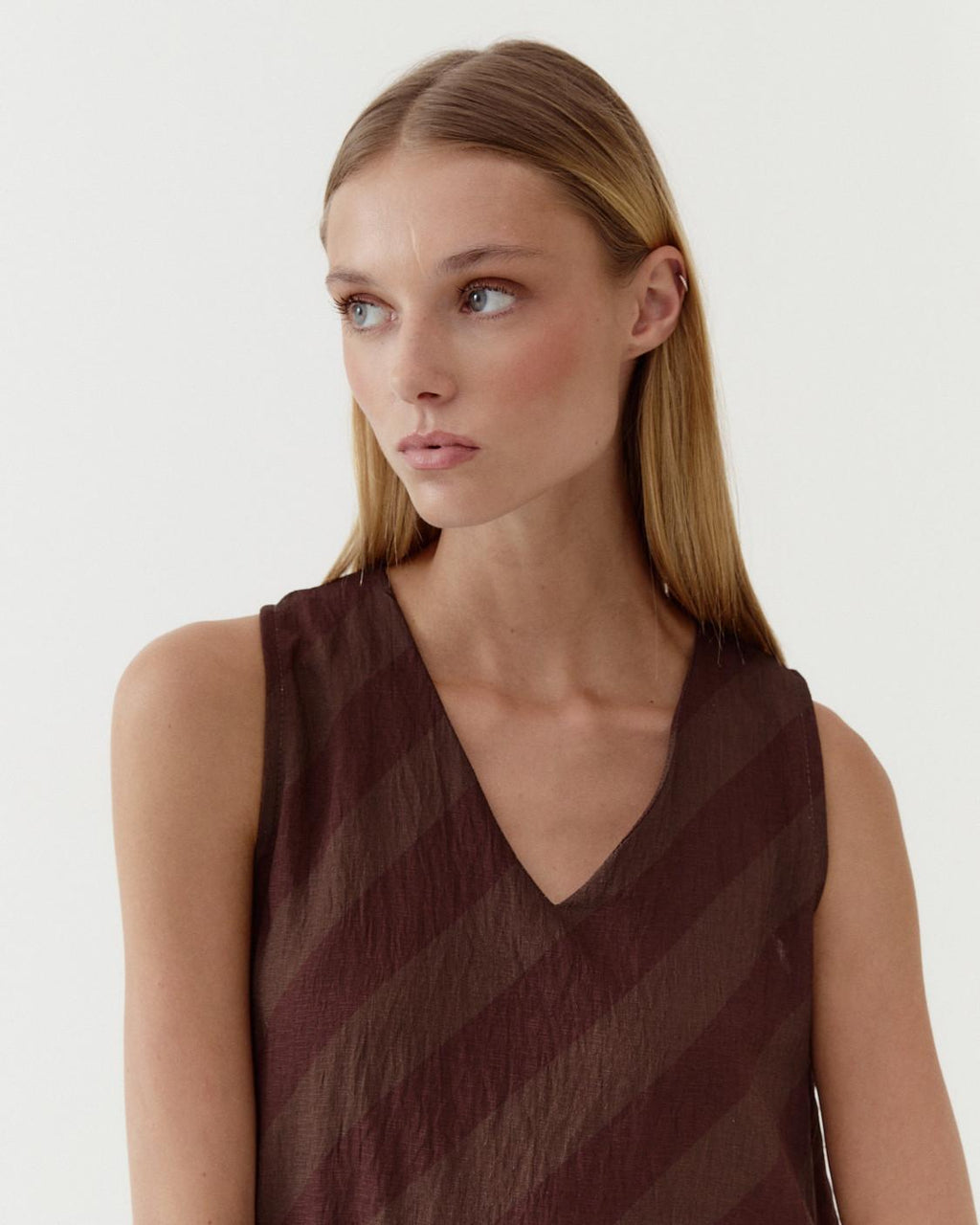 VESTIDO RAYAS CUELLO EN V