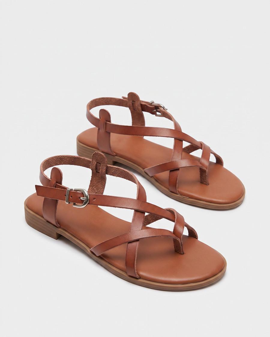 FLAT STRAPPY SANDAL