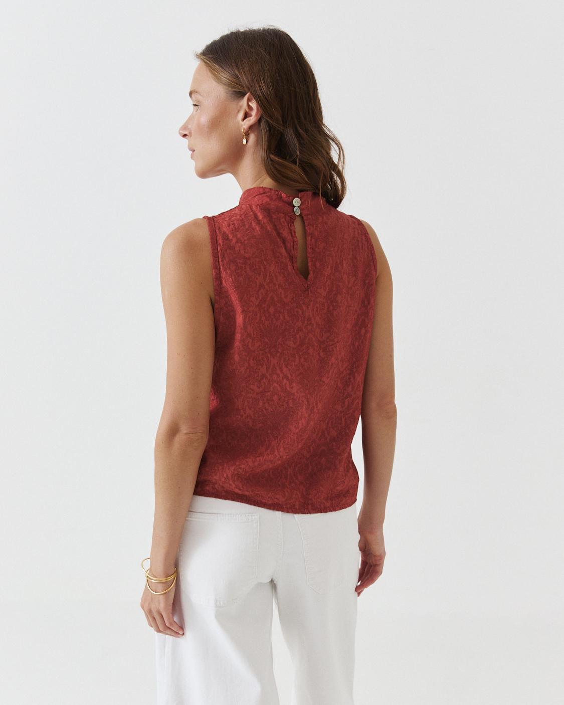 TOP CUELLO ALTO JACQUARD
