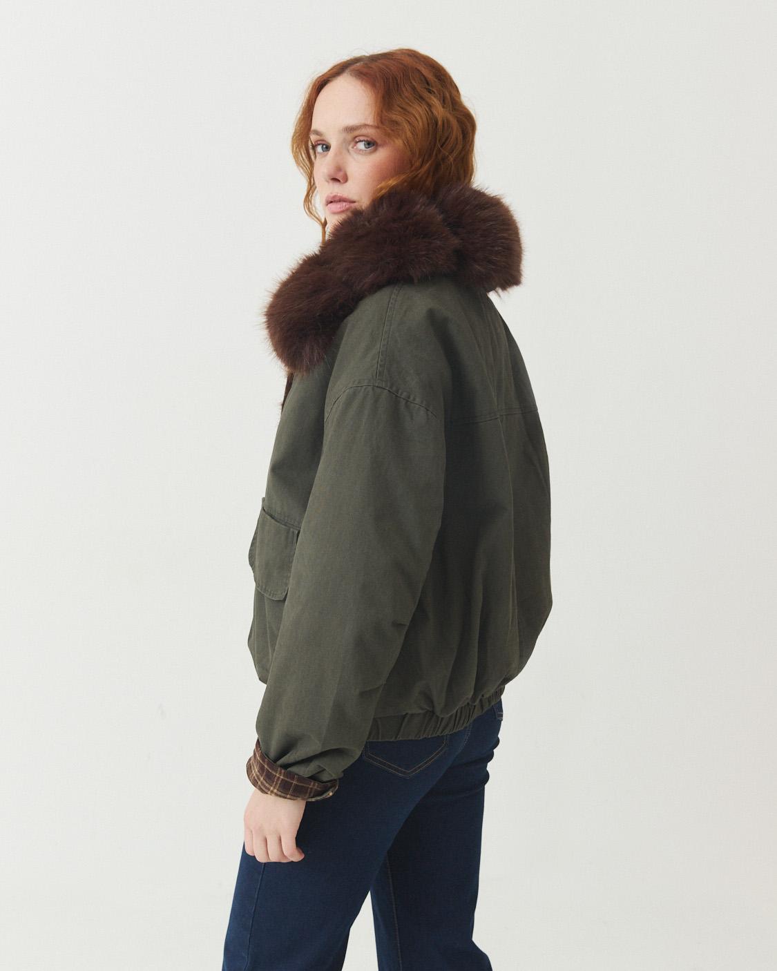 CHAQUETA ACOLCHADA CUELLO PELO