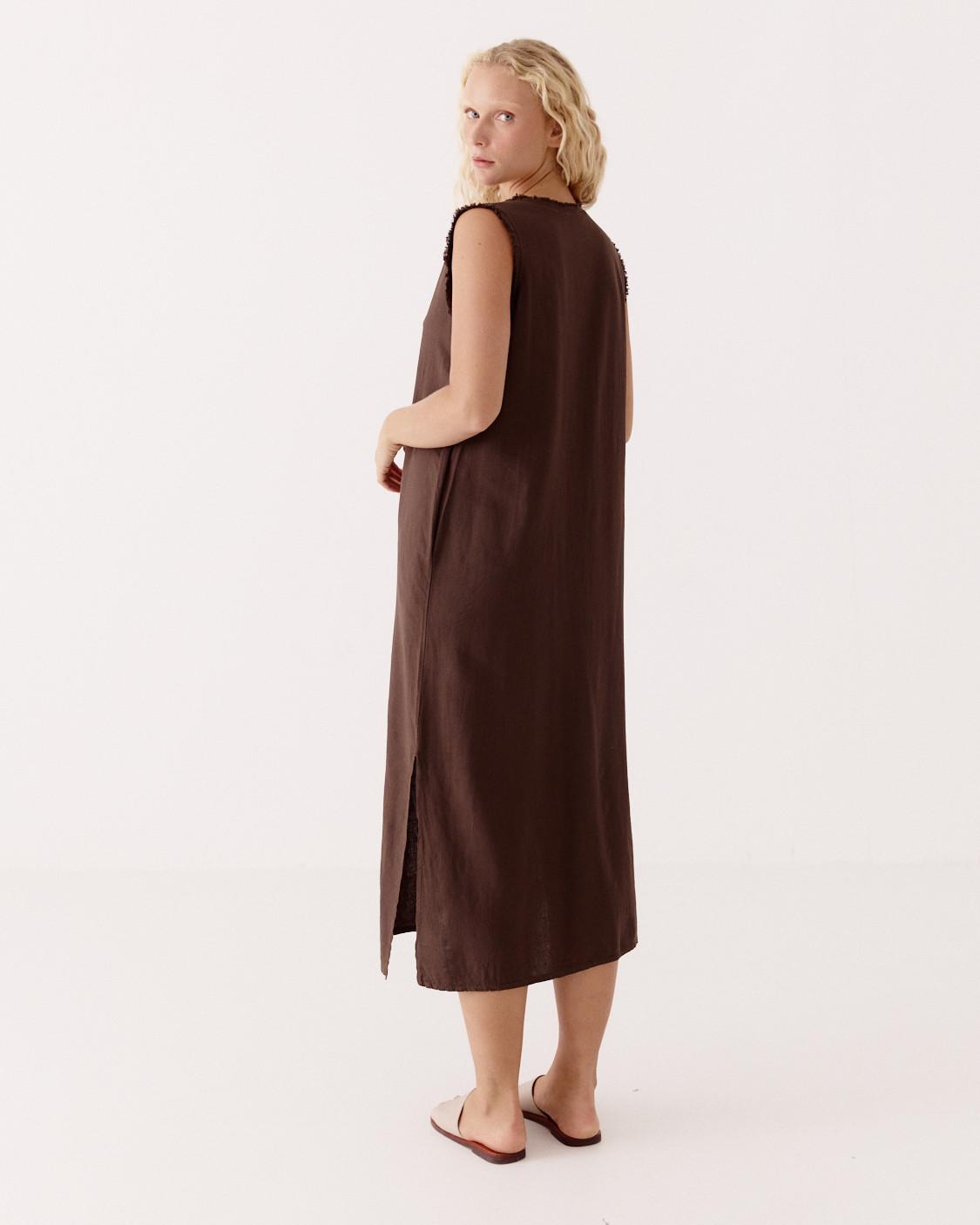VESTIDO LARGO CUELLO V DESFLECADO