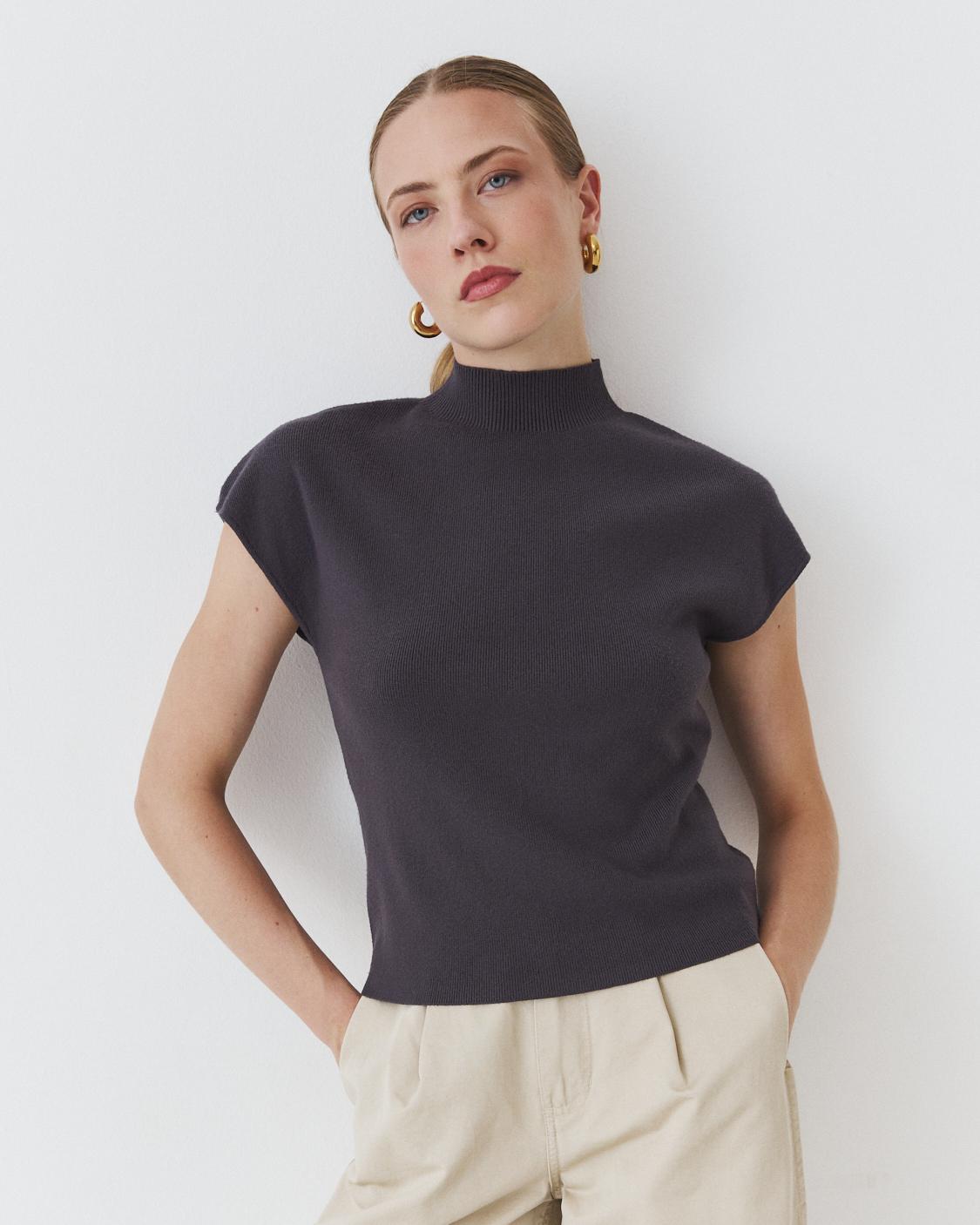BASIC JAPANESE SLEEVE TOP