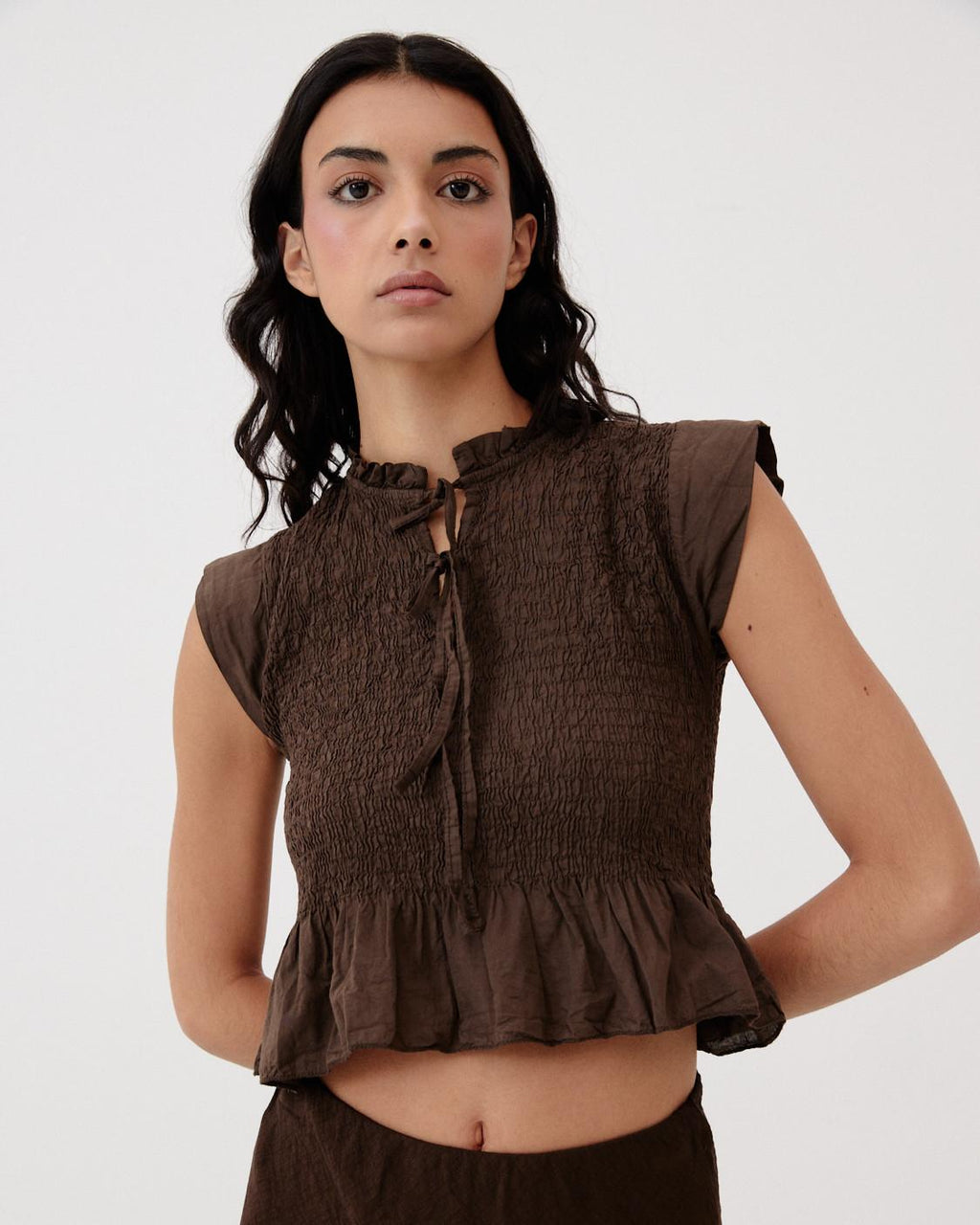 RUFFLED CROP TOP