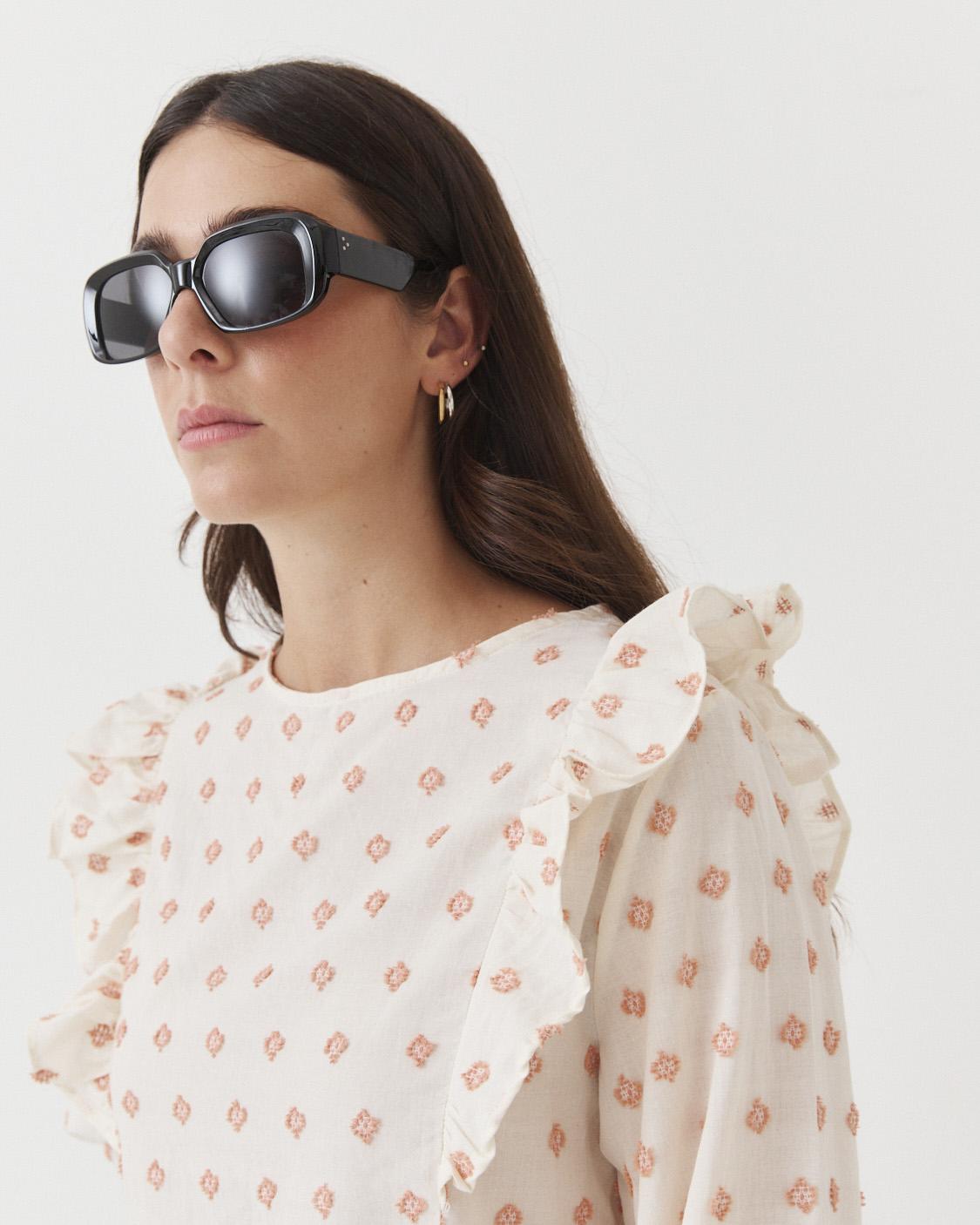 BLUSA BORDADA VOLANTES