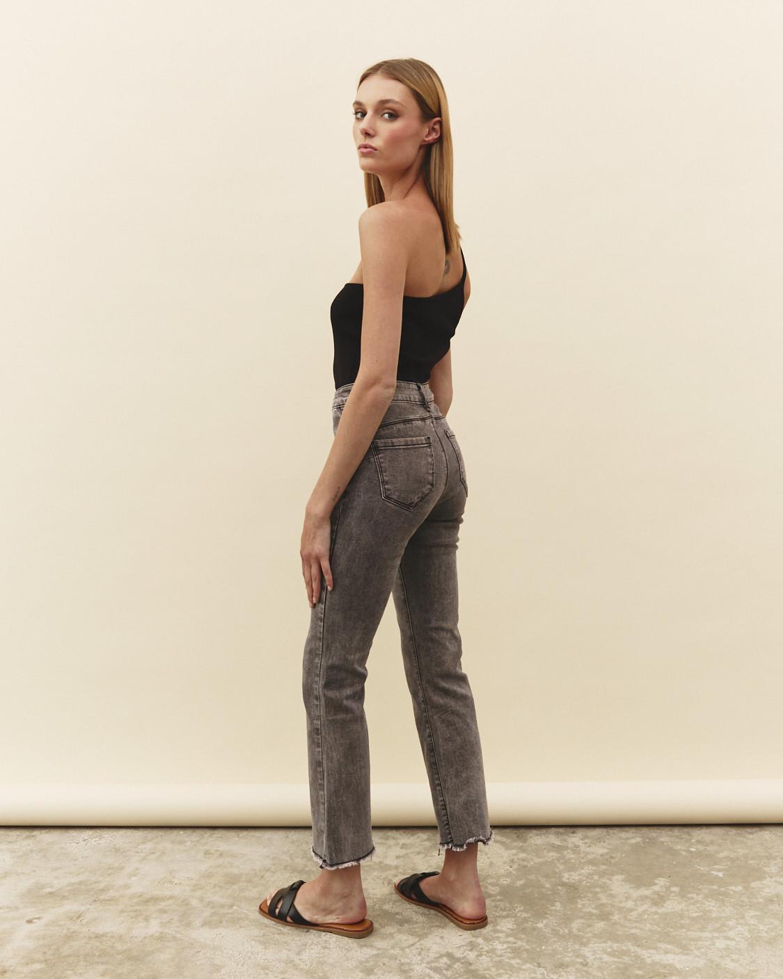 JEANS DESFLECADOS