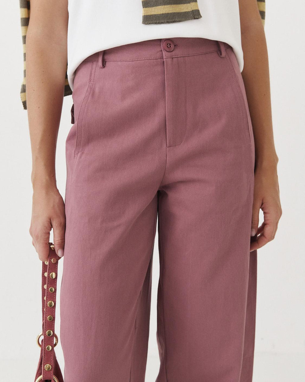 PANTALON WIDE LEG COSTURAS