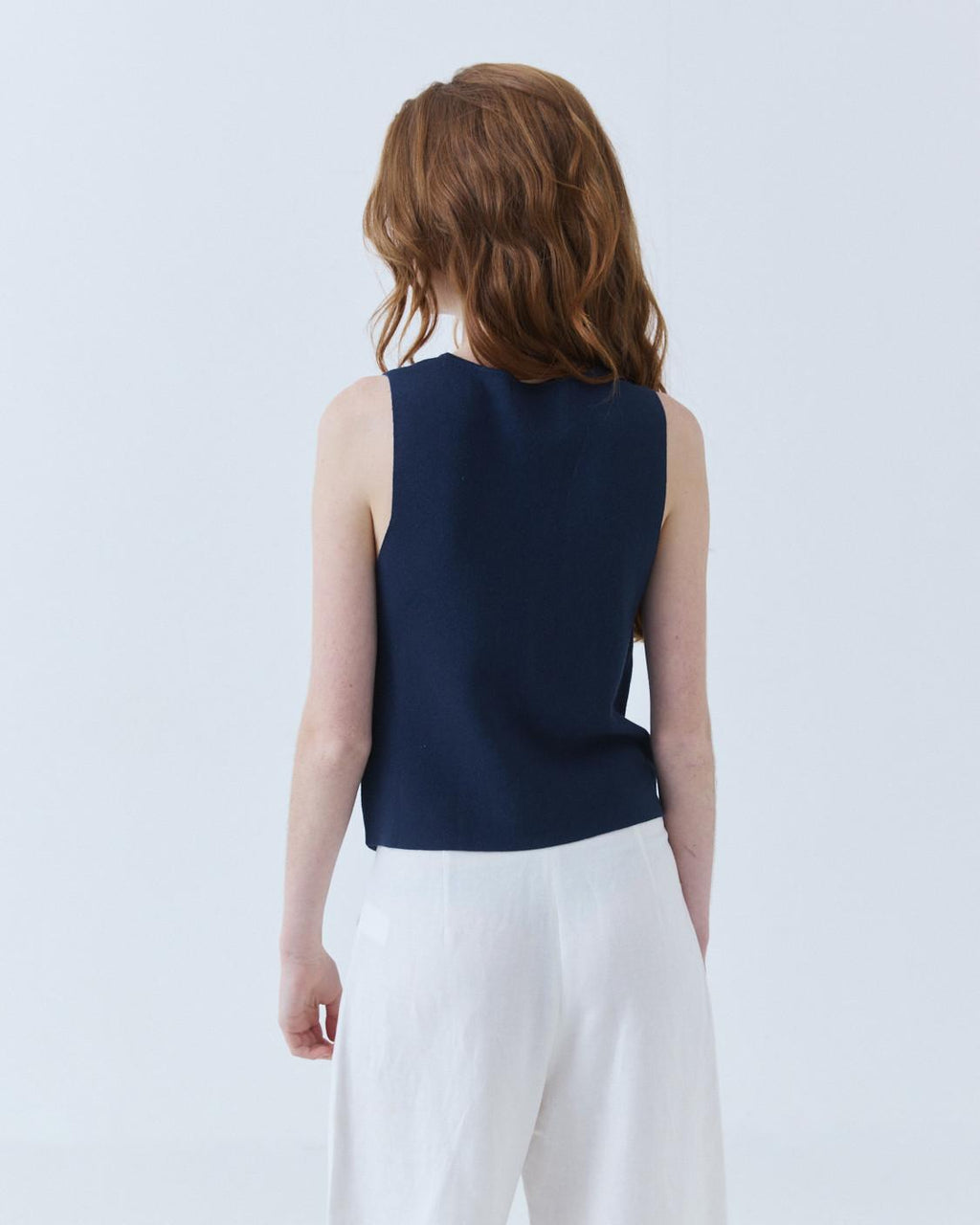 TOP BUTTON DETAIL