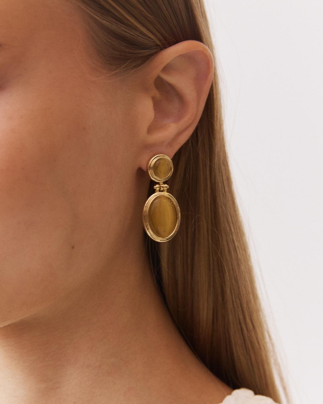 OVAL DANGLE EARRINGS