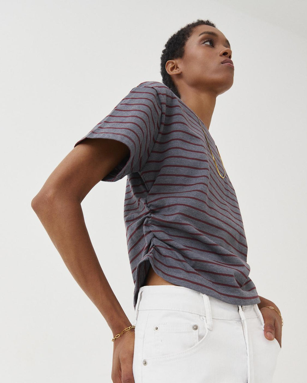 CAMISETA RAYAS FRUNCES LATERAL