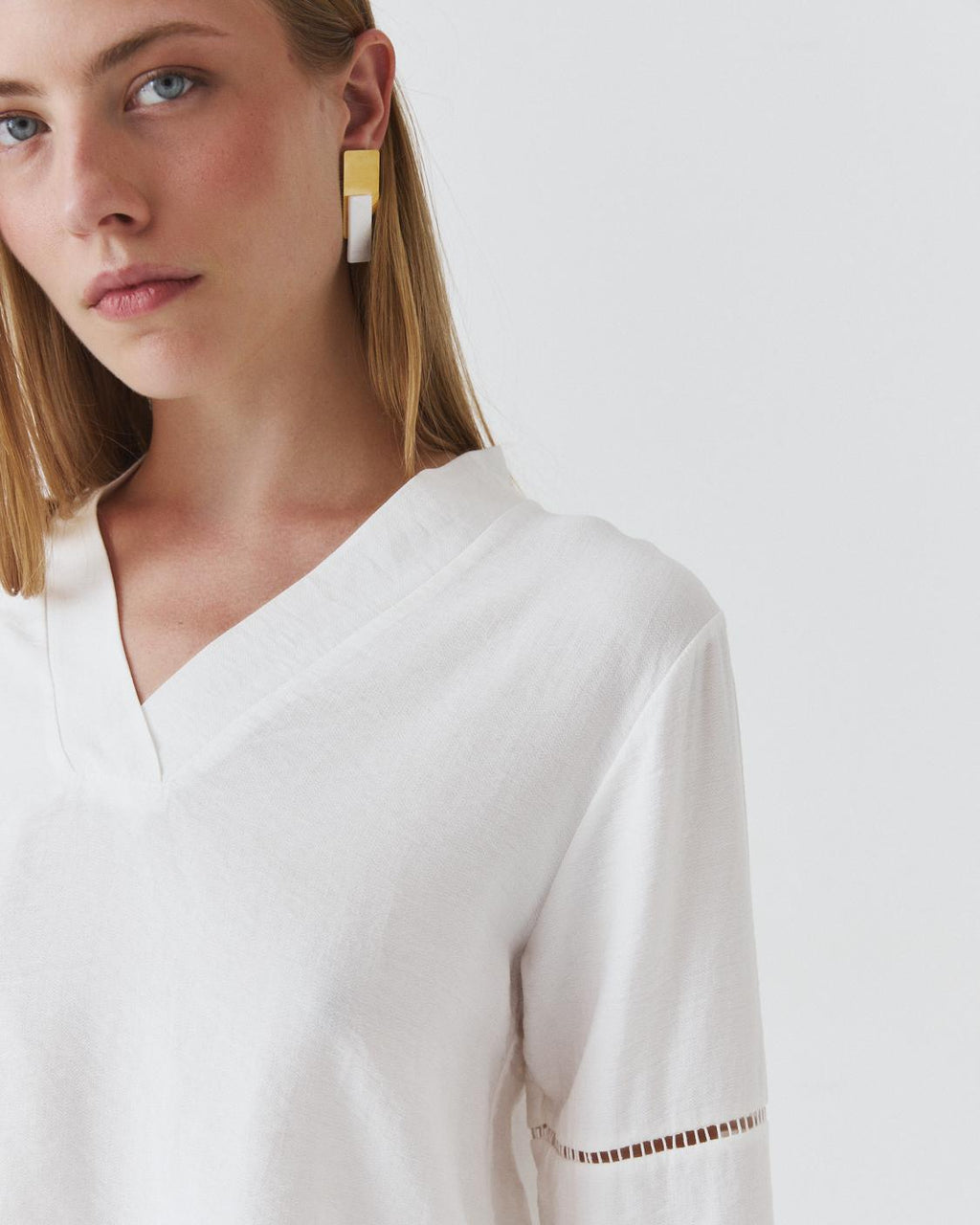 BLUSA MANGA LARGA PUNTILLA