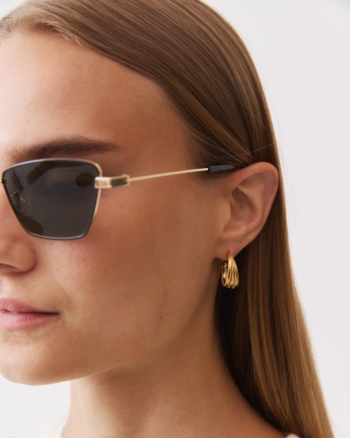 MULTIPLE HOOP EARRINGS