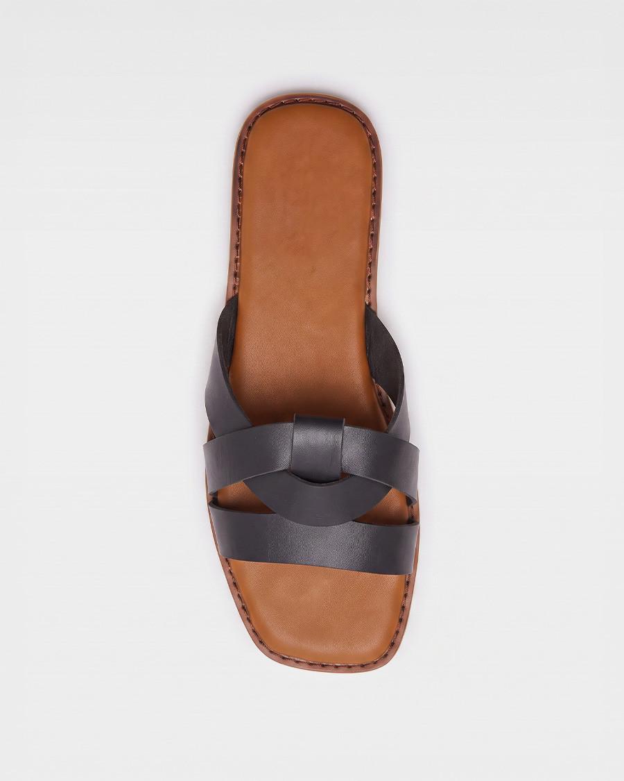 FLAT SANDALS