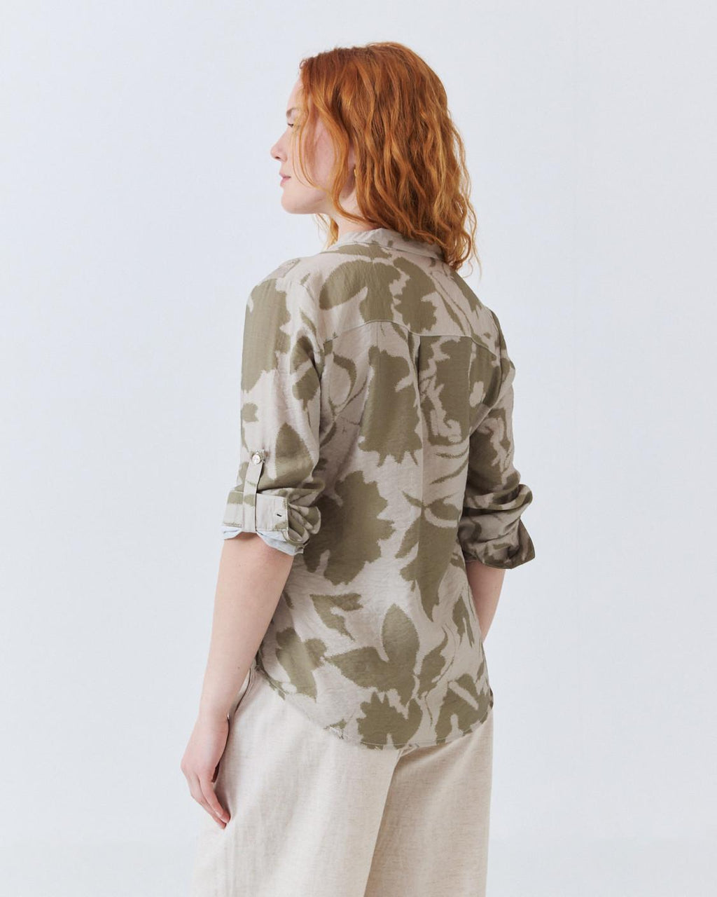 BLUSA ESTAMPADA CUELLO MAO