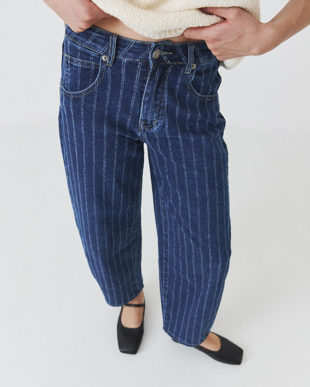 STRIPED EFFECT BALLOON JEANS